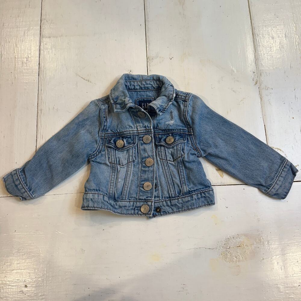TINY Gap Baby Denim Jacket Light Wash Button Front 12-18 Months